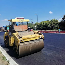 中建土木通榆路快速通道項目瀝青中面層首件施工告捷，土石方工程奠定堅實基礎
