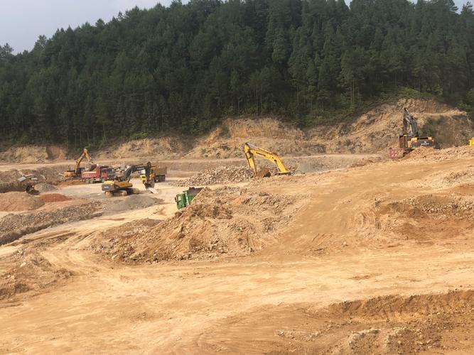 福州分公司蔡志君團隊承建屏南藥膳小鎮(zhèn)水景公園項目土石方工程紀實（2019年6月5日）